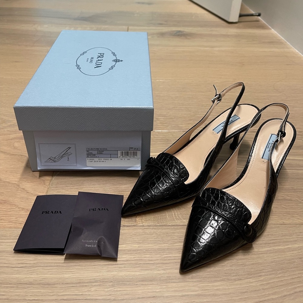 Prada Calzature Donna Kitten Heels (Size 37.5)